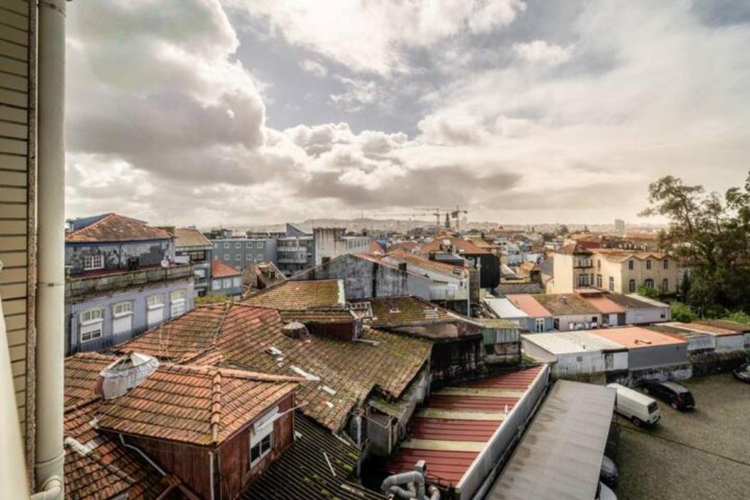 Apartamento Praca - Vistas Sobre A Cidade بورتو المظهر الخارجي الصورة